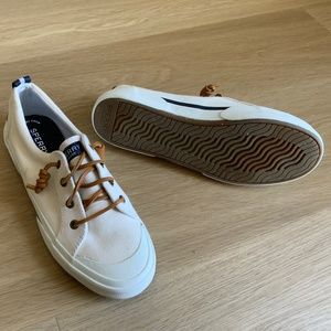 Sperry Women's Pier Wave LTT Canvas Sneaker